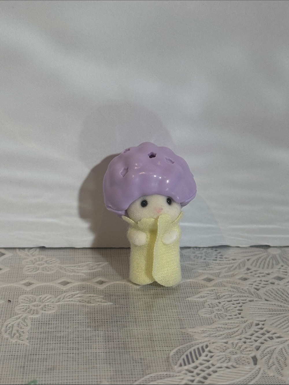 Calico Critters Sylvanian Families ~ Fun Hair Blind Bag Marshmallow Mouse Baby